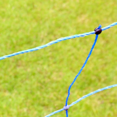 Sada pro elektrický ohradník s modrou sítí 120 cm proti vlkům + DUO zdroj LTE s výkonem 5 J