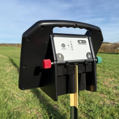 Solární přenosný RF zdroj pro elektrický ohradník fencee solar DUO RF SDX08 s ovladačem