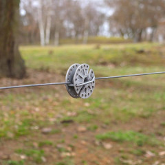 Bubínkový napínák pro vodiče pro elektrický ohradník