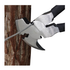 Multifunkční farmářské kleště/kladivo