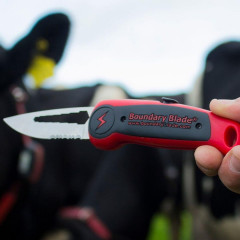 Boundary Blade – Diodová zkoušečka 8 kV s kapesním nožem