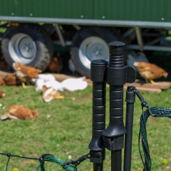 Vstupní branka k síti pro elektrický ohradník, výška 110 cm, šířka 125 cm, dvojitý hrot