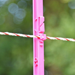 Plastový sloupek pro elektrický ohradník, délka 156 cm, 11 oček, růžový