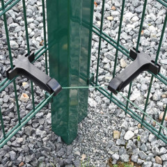 Předsazený ohradníkový izolátor na plot pro 3 - 7 cm rozteč, délka 11,3 cm