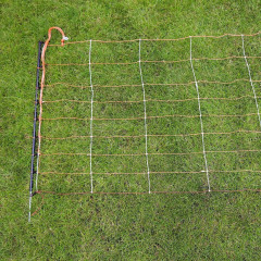 Vyztužená oranžová síť STANDARD pro elektrický ohradník pro ovce, kozy, výška 90 cm, 50 m, 1 hrot