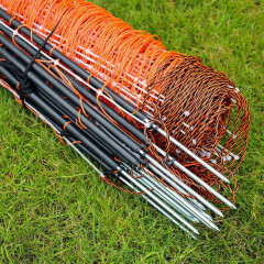 Sada ohradníku s vyztuženou elektrickou sítí pro ovce a kozy 90 cm – síťový zdroj 5 J