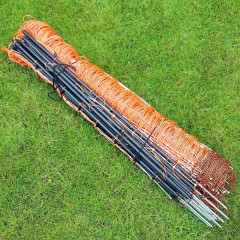 Sada ohradníku s vyztuženou elektrickou sítí pro ovce a kozy 90 cm – síťový zdroj 5 J